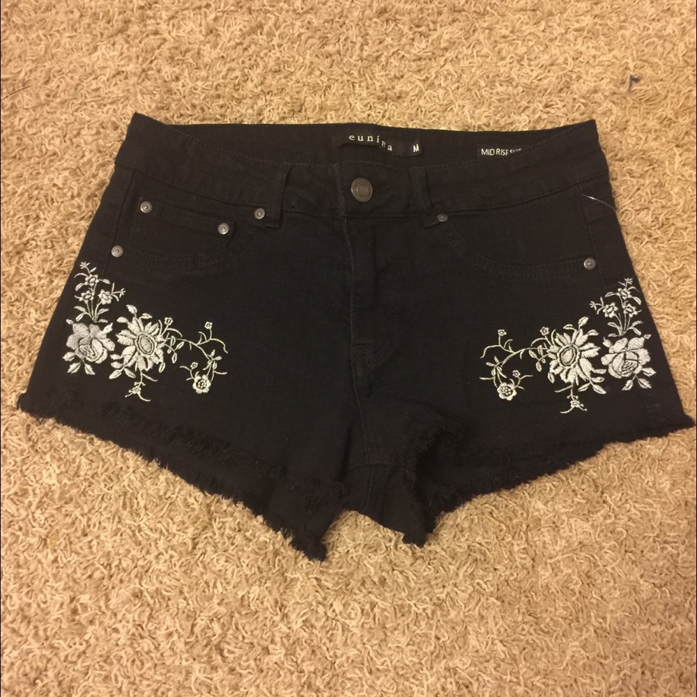 Eunina mid rise shortie shorts